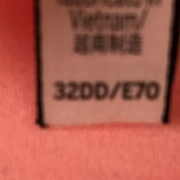 VICTORIA Secret t-shirt Push Up Full Coverage Bra Size 32DD - Picture 7 of 7